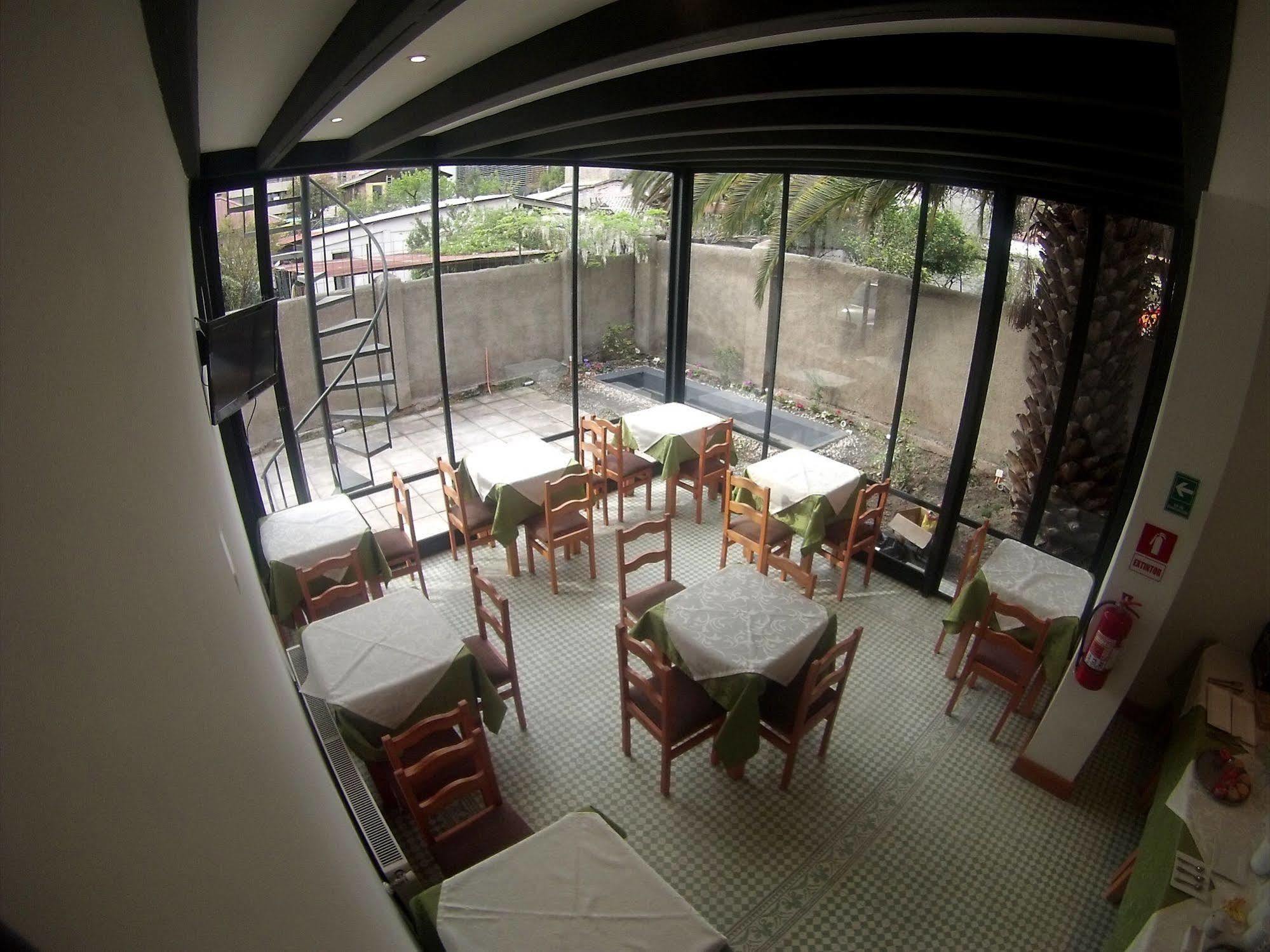 Hotel Casa Lyon Santiago Exterior photo